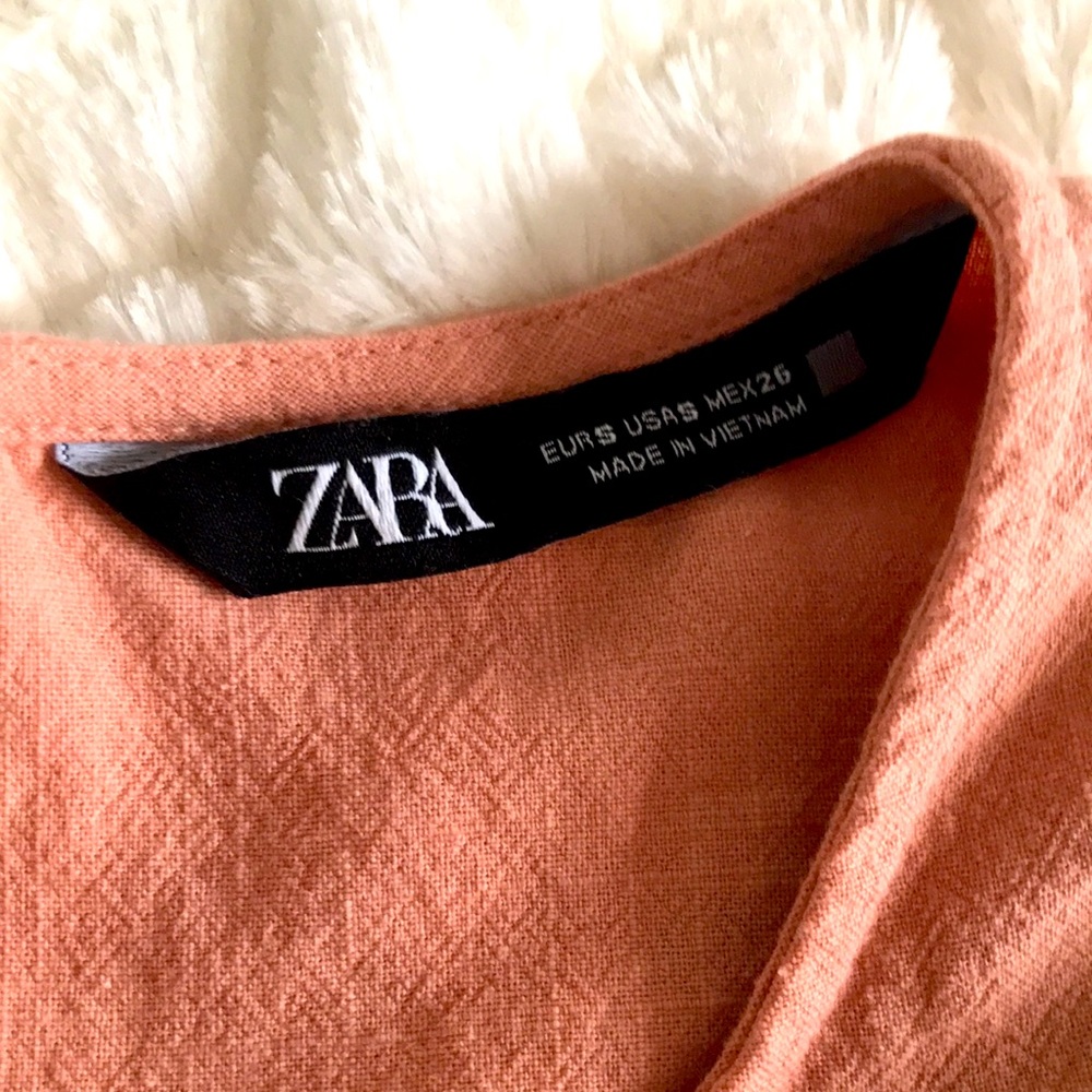 Zara Peachy Ruffle Top - Picture 2 of 8